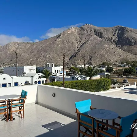 Santa Barbara Perissa (Santorini)