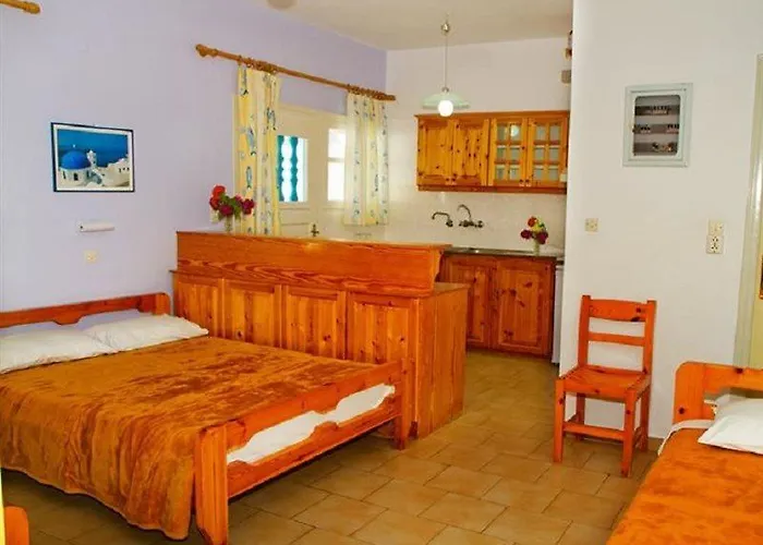 Santa Barbara Hotel Perissa (Santorini)