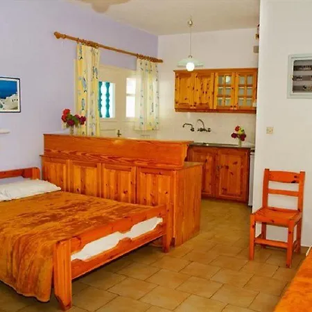 Santa Barbara Otel Perissa (Santorini)