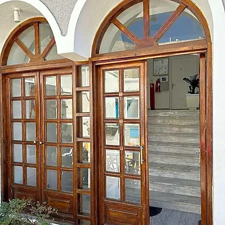 Santa Barbara 3* Perissa (Santorini)