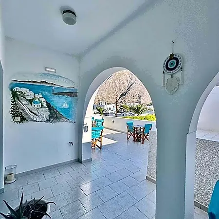 Otel Santa Barbara Perissa (Santorini)
