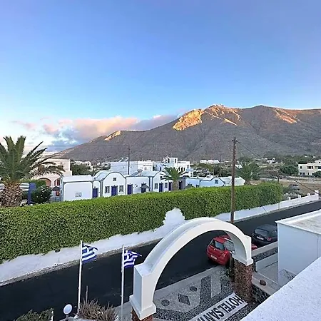 Otel Santa Barbara Perissa (Santorini)